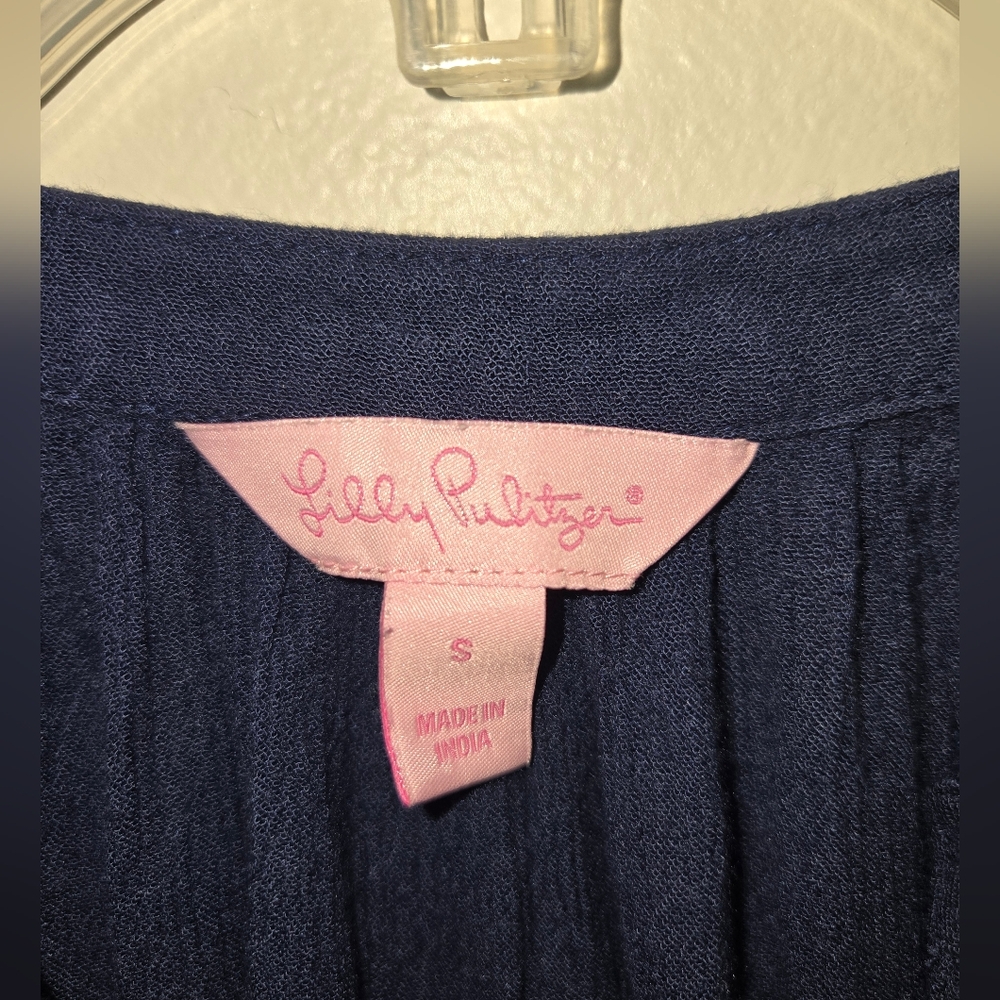 Lilly Pulitzer Tillie Keyhole tank. Size Small. 100% Rayon Navy Blue - Picture 3 of 8